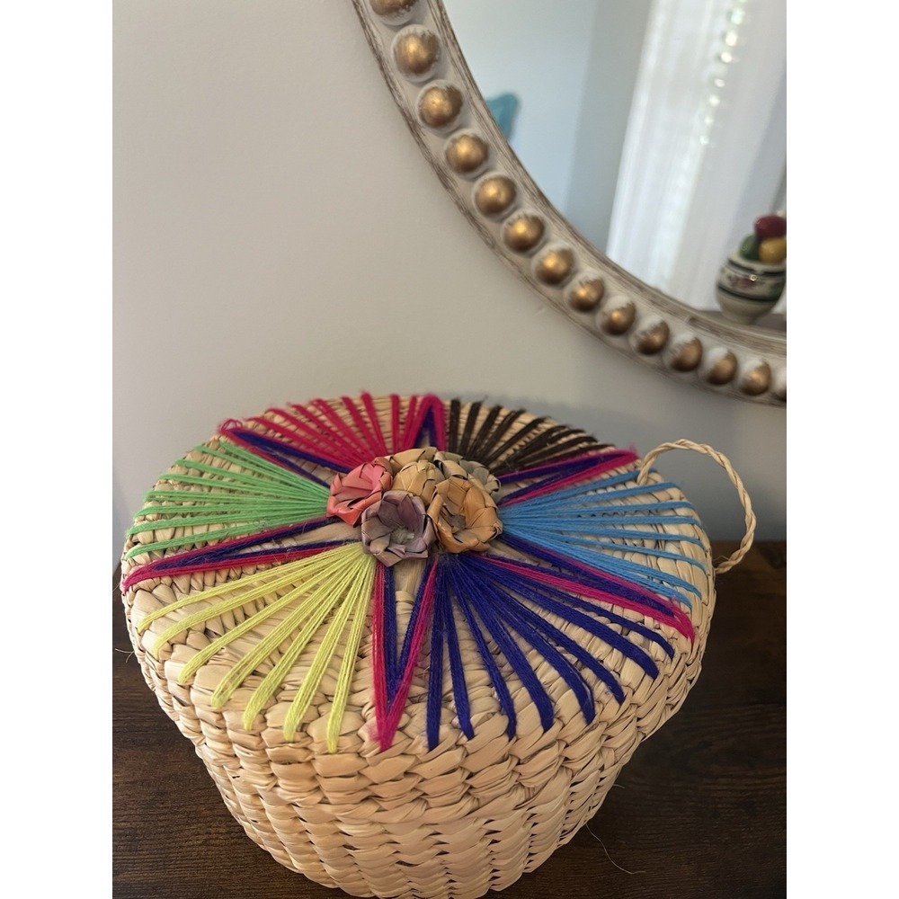 Vintage Mexican Handwoven Palm Lidded‎ Basket Folk Art Boho Southwestern